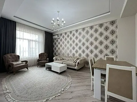 Kirayə verilir 3 otaqlı mənzil 125 m²