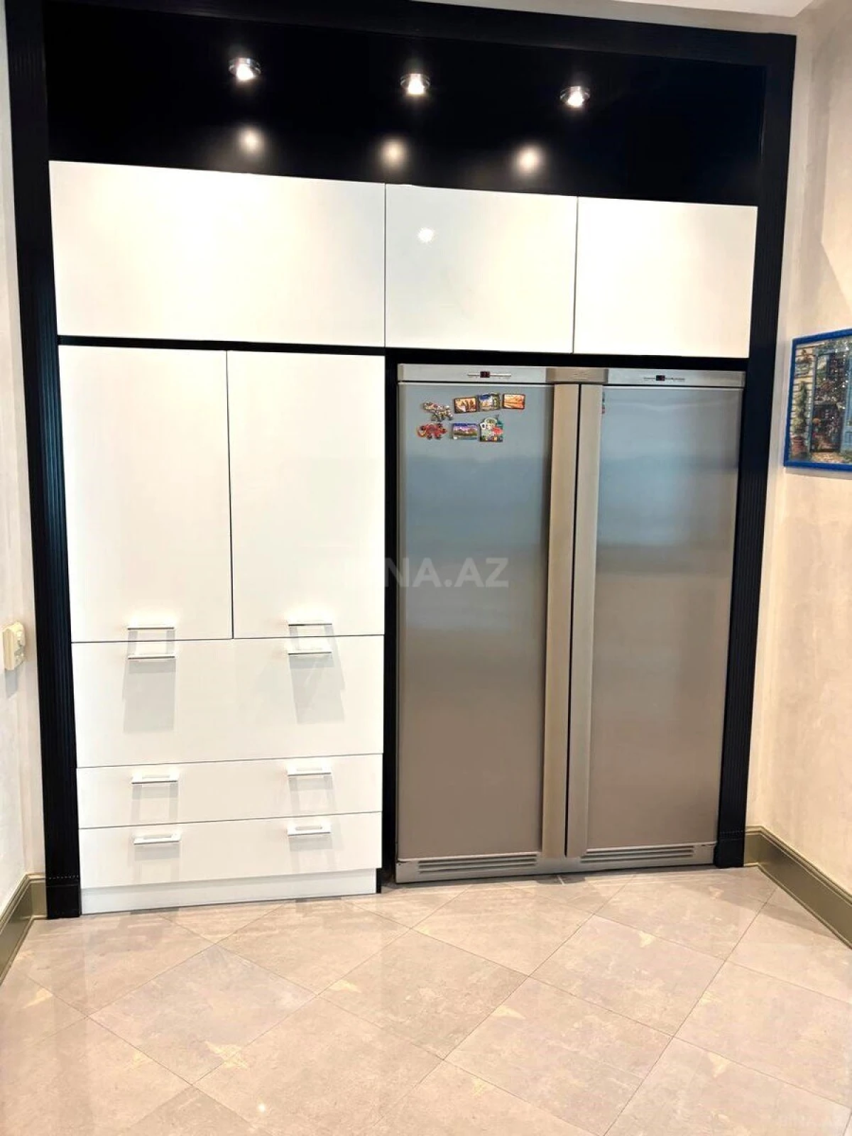 Kirayə verilir 3 otaqlı mənzil 170 m²