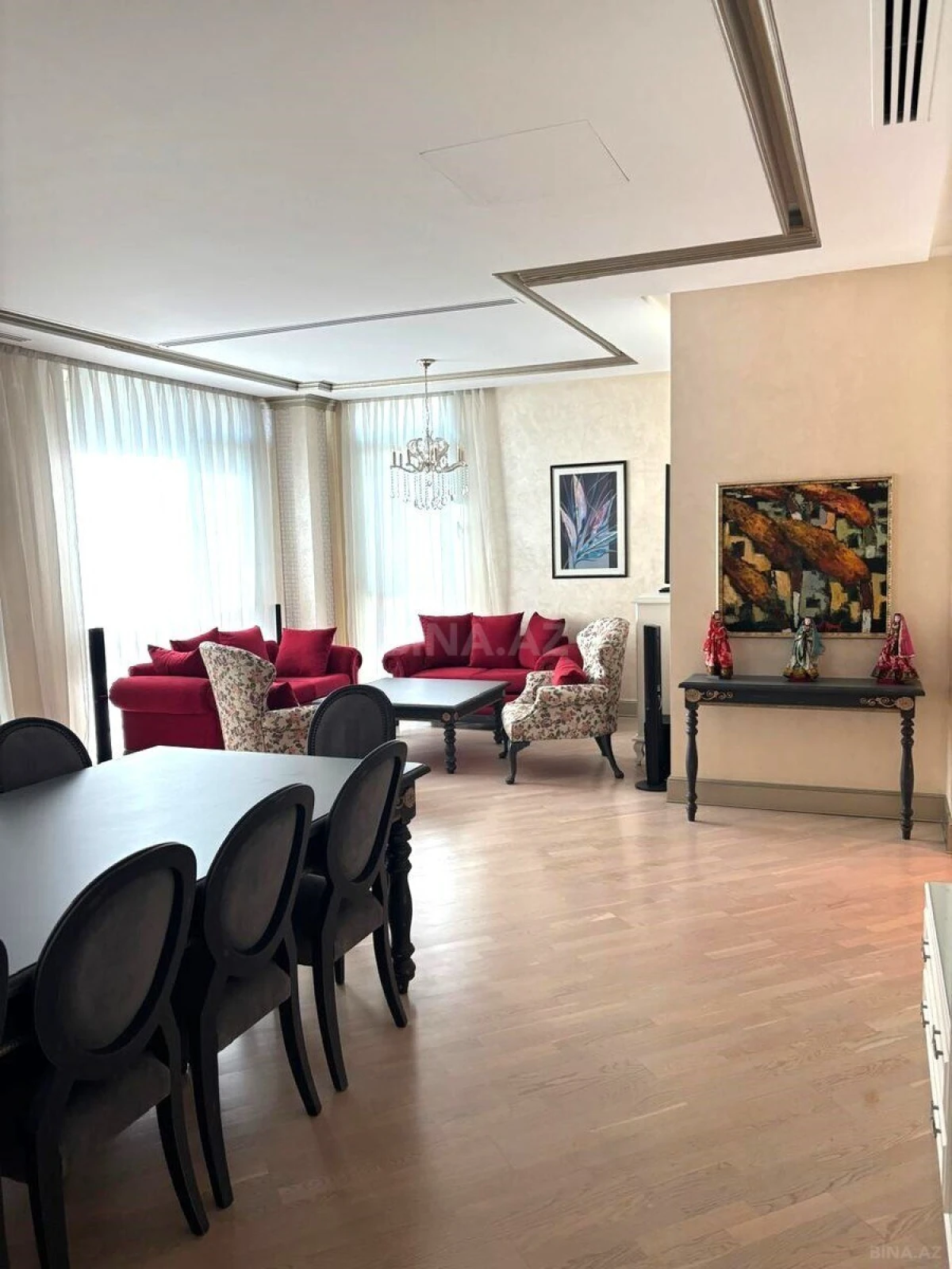 Kirayə verilir 3 otaqlı mənzil 170 m²