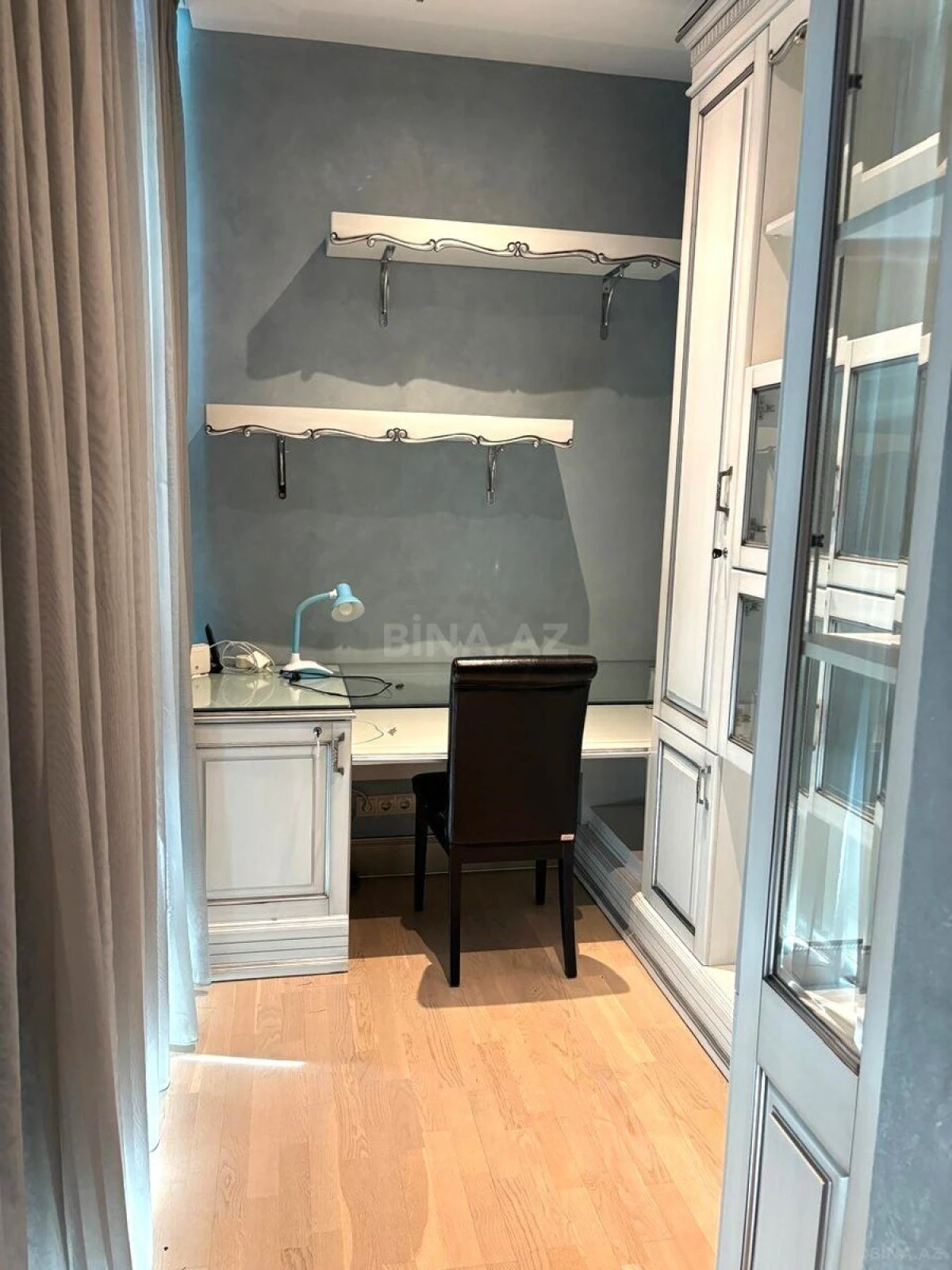 Kirayə verilir 3 otaqlı mənzil 170 m²