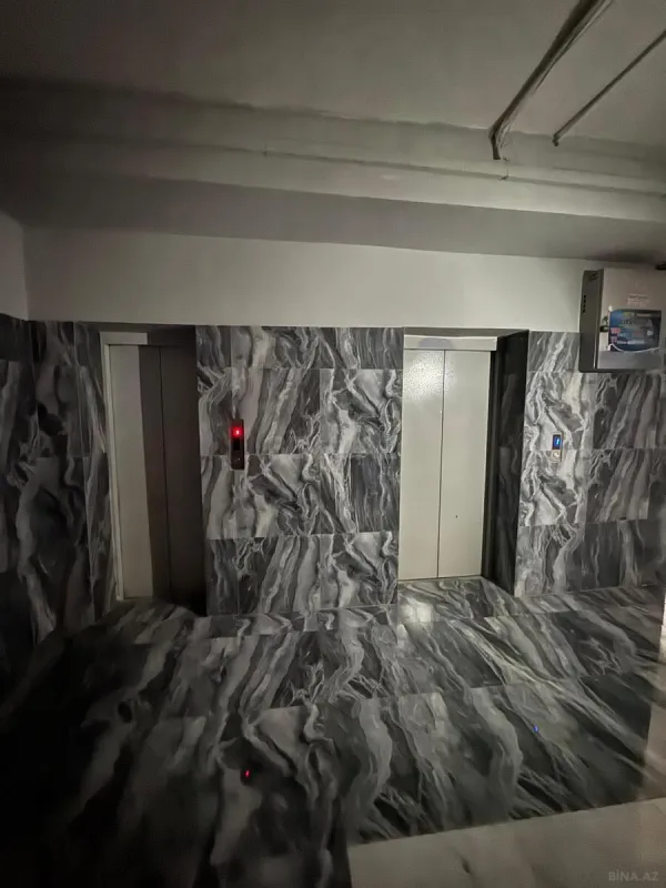 Satılır 2 otaqlı mənzil 78 m²