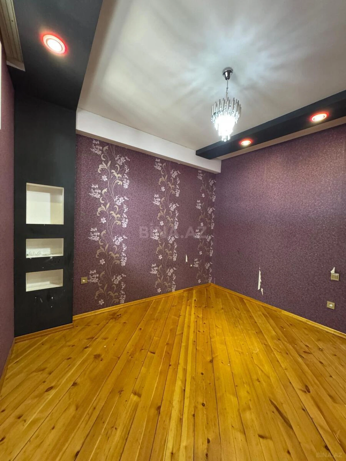 Satılır 2 otaqlı mənzil 78 m²