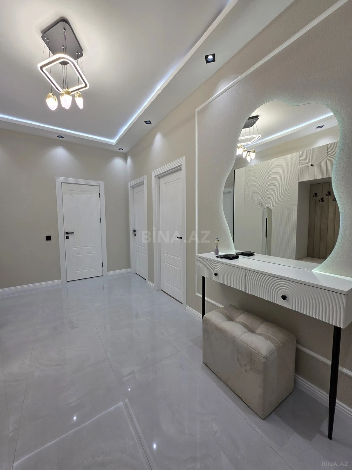 Satılır 3 otaqlı mənzil 90 m²