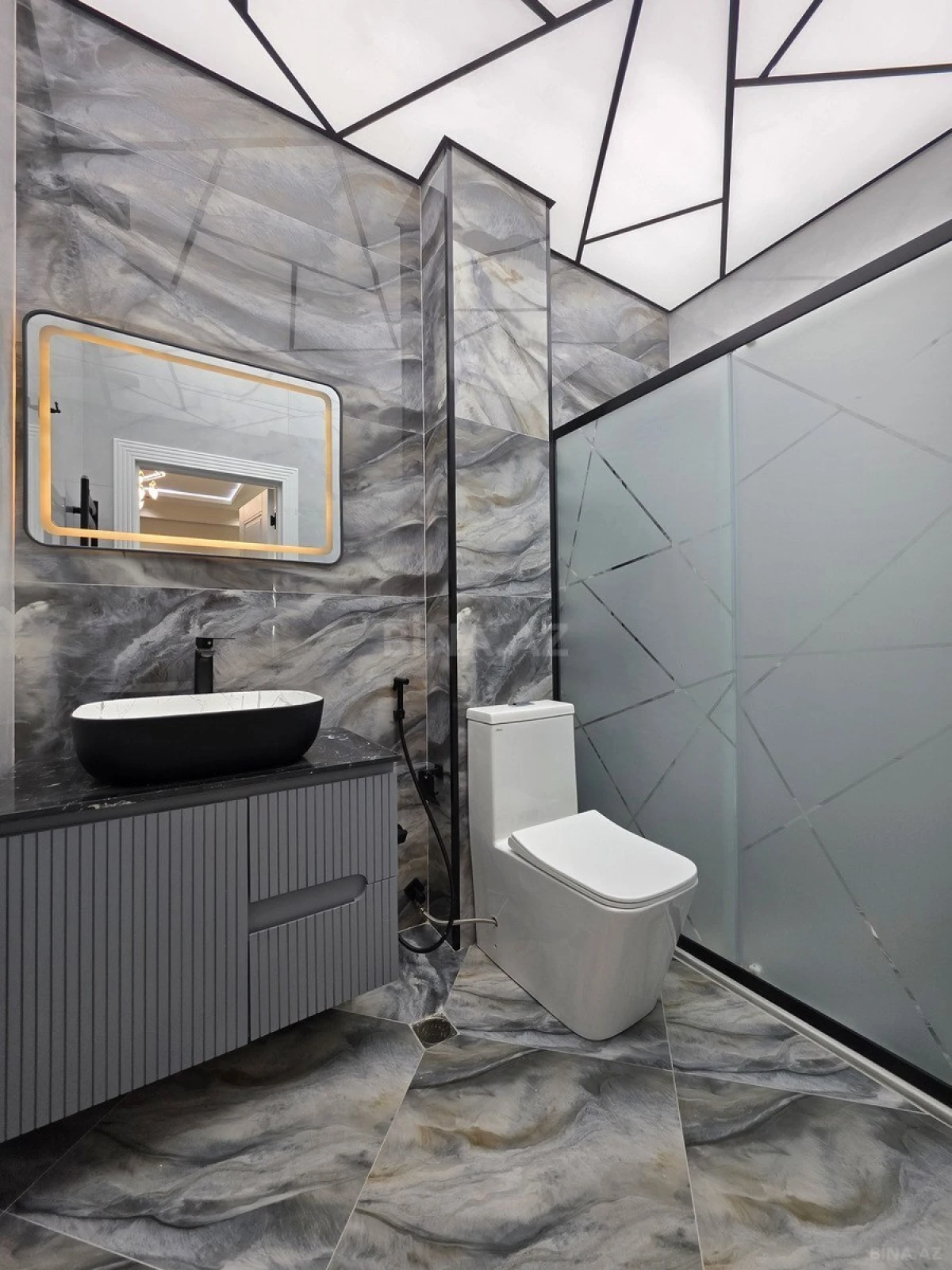 Satılır 3 otaqlı mənzil 90 m²