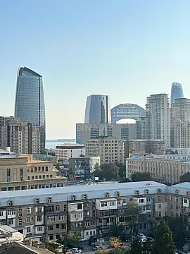 Satılır 2 otaqlı mənzil 80 m²