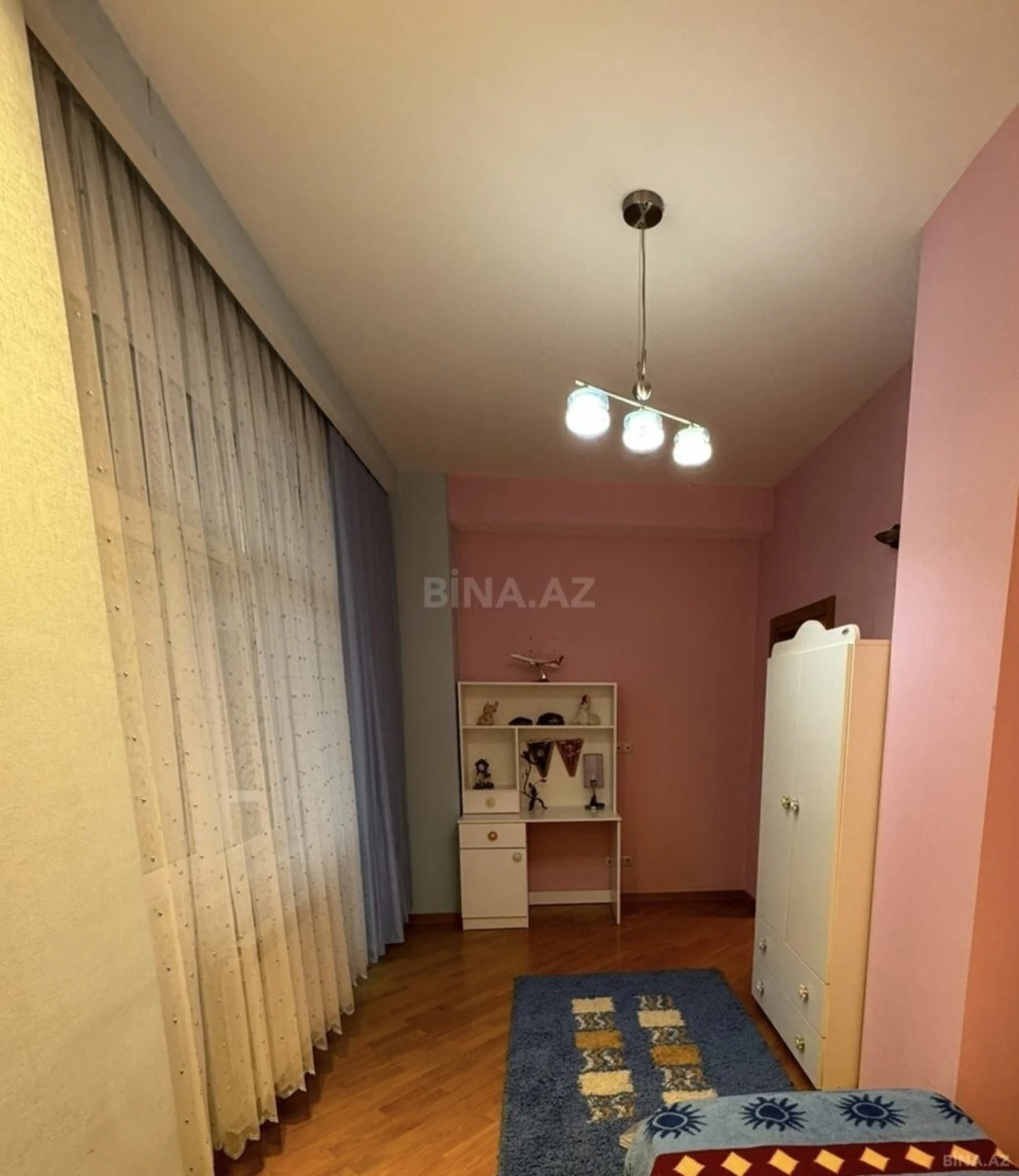 Satılır 3 otaqlı mənzil 110 m²