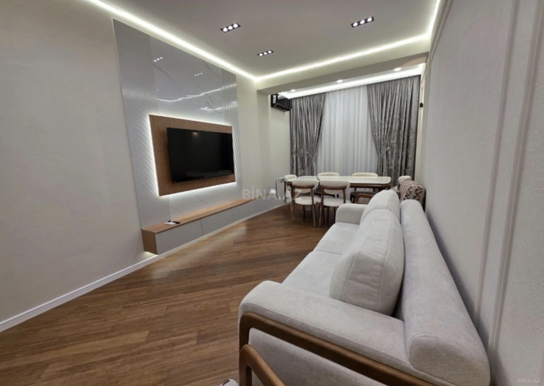 Satılır 2 otaqlı mənzil 70 m²