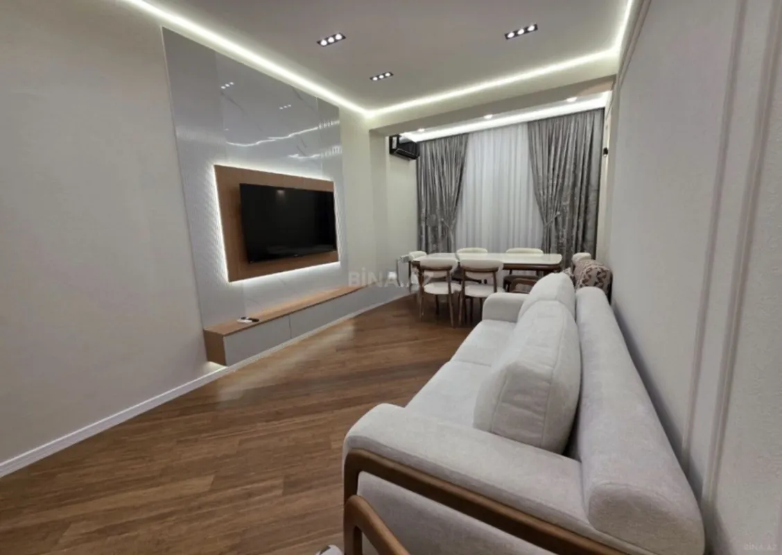 Satılır 2 otaqlı mənzil 70 m²