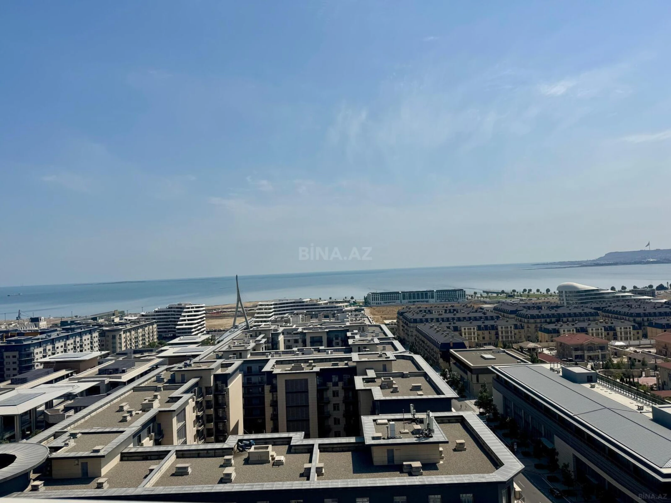 Satılır 4 otaqlı mənzil 224 m²