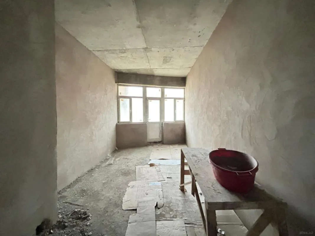 Satılır 4 otaqlı mənzil 155 m²