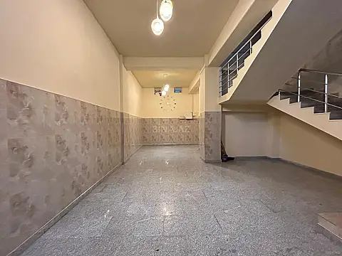 Satılır 4 otaqlı mənzil 155 m²