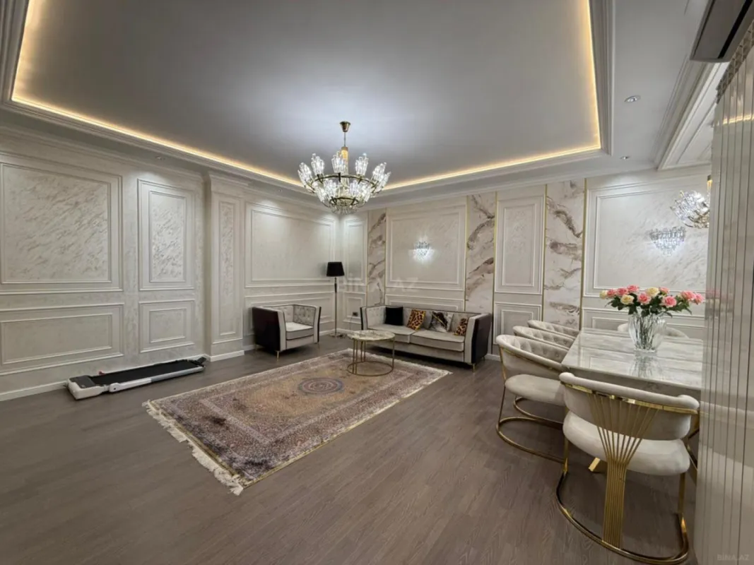 Satılır 4 otaqlı mənzil 130 m²