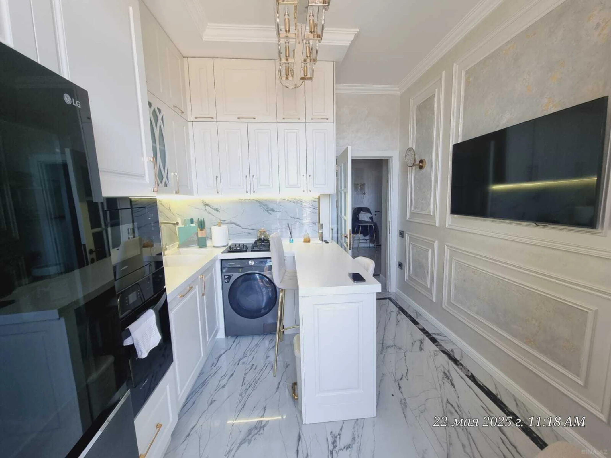 Satılır 4 otaqlı mənzil 130 m²
