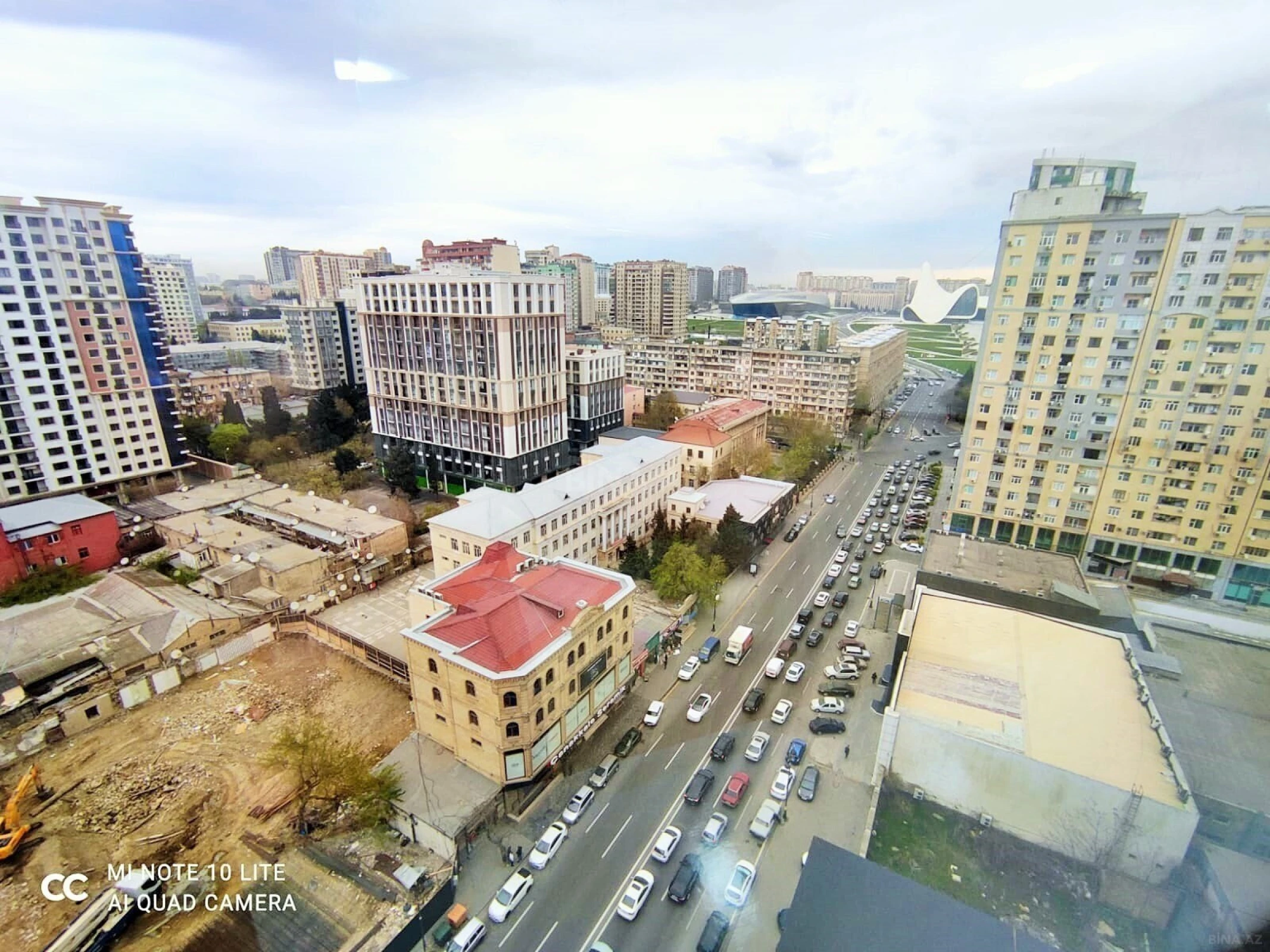 Kirayə verilir 5 otaqlı ofis 232 m²