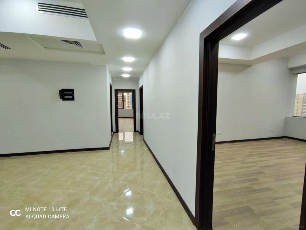 Kirayə verilir 5 otaqlı ofis 232 m²