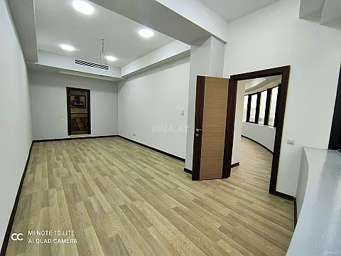 Kirayə verilir 5 otaqlı ofis 232 m²