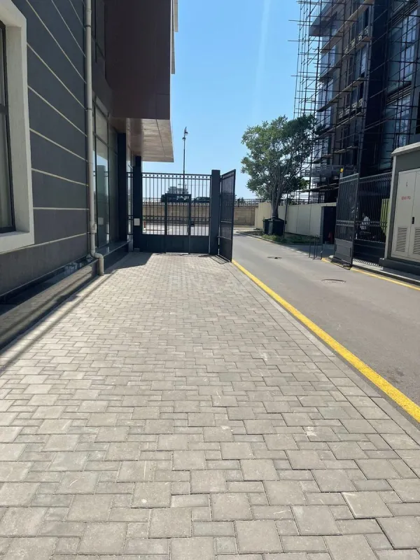 Satılır 2 otaqlı mənzil 110 m²