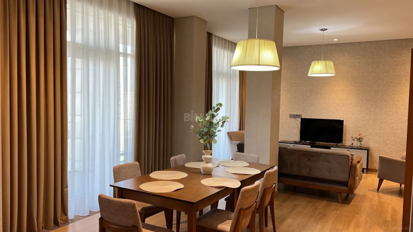 Kirayə verilir 2 otaqlı mənzil 95 m²