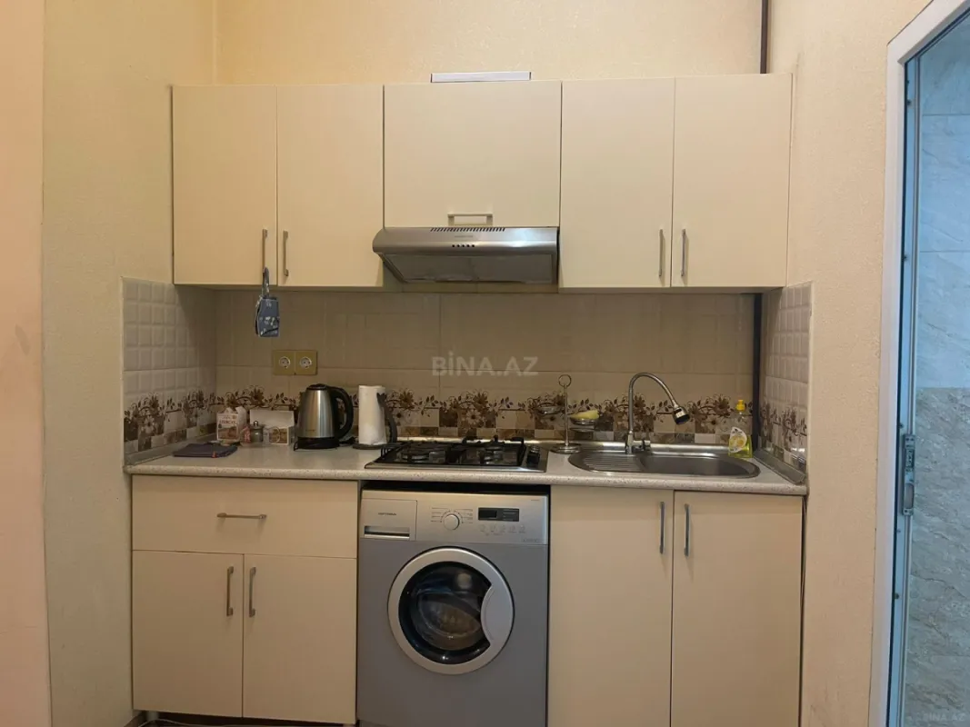 Kirayə verilir 2 otaqlı mənzil 65 m²