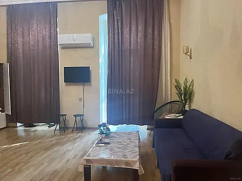 Kirayə verilir 2 otaqlı mənzil 65 m²