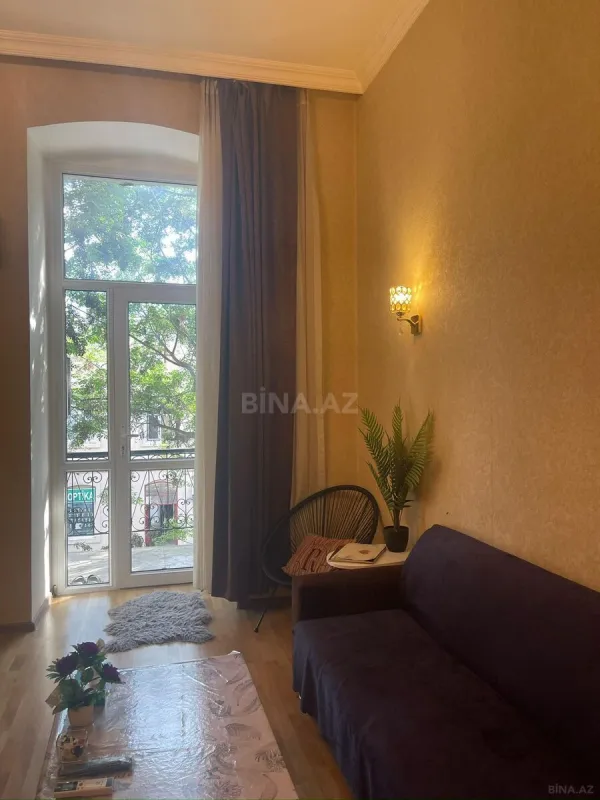 Kirayə verilir 2 otaqlı mənzil 65 m²