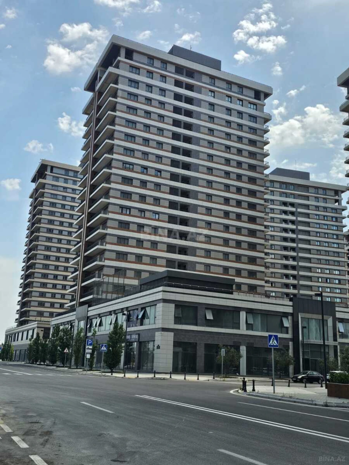 Satılır 3 otaqlı mənzil 195 m²