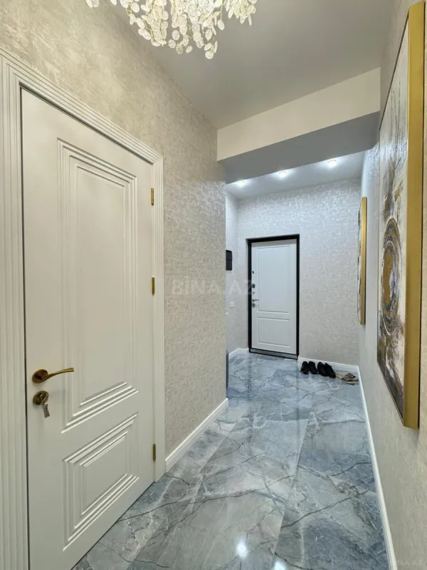 Satılır 2 otaqlı mənzil 61 m²