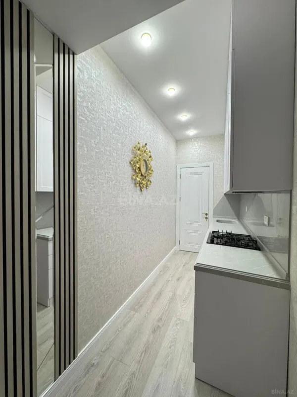 Satılır 2 otaqlı mənzil 61 m²