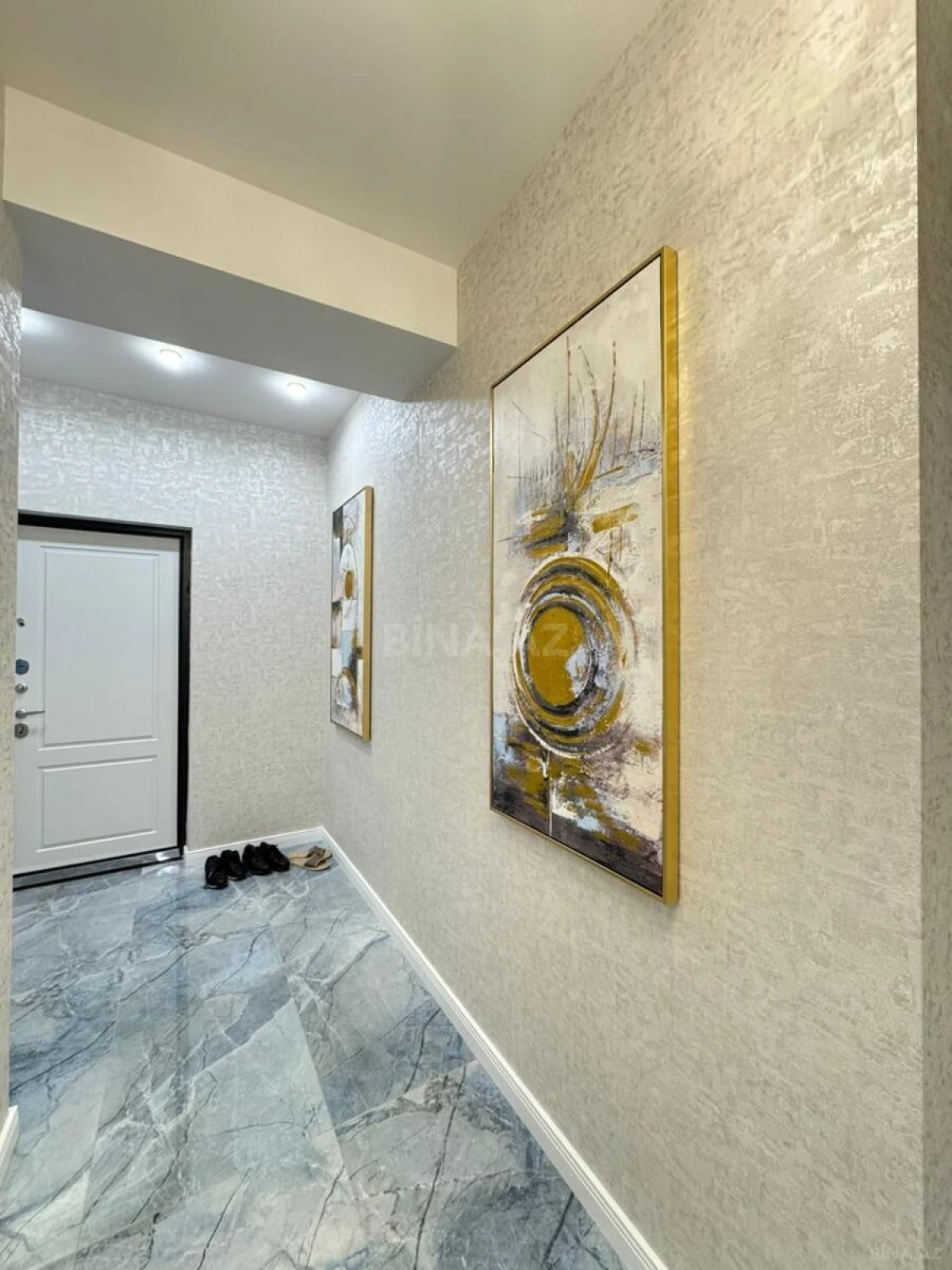 Satılır 2 otaqlı mənzil 61 m²