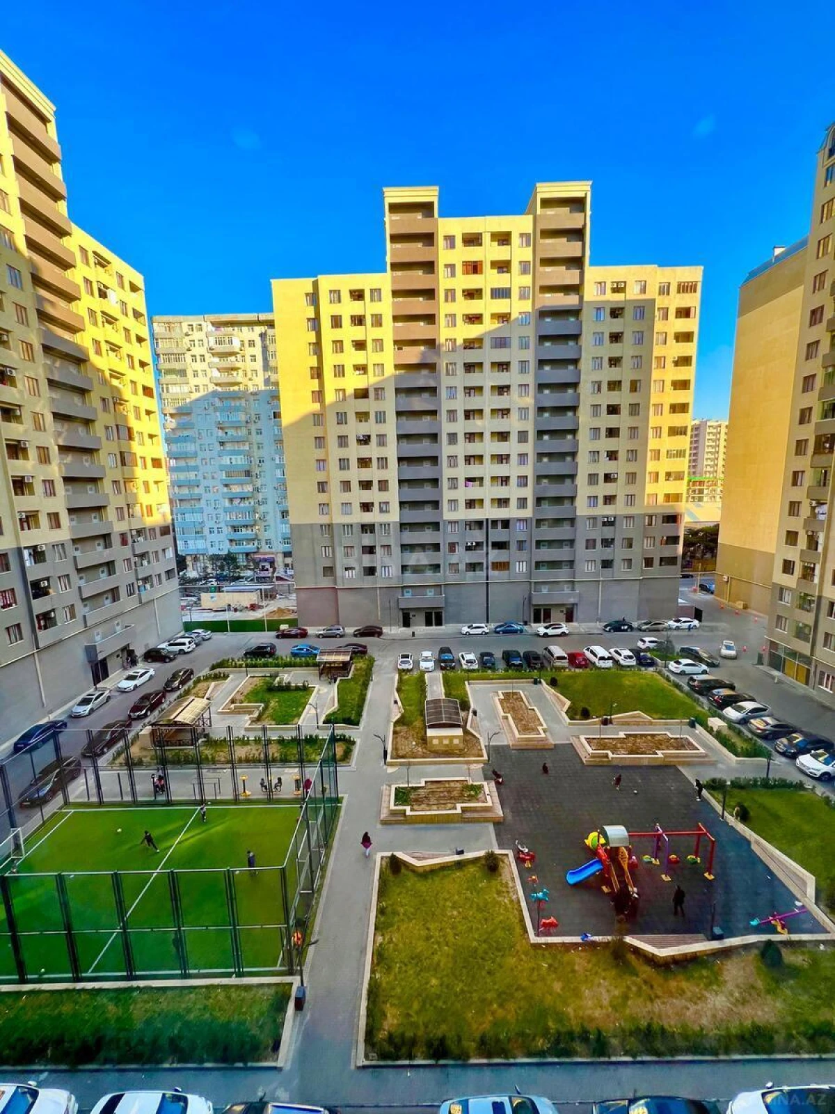 Satılır 3 otaqlı mənzil 110 m²