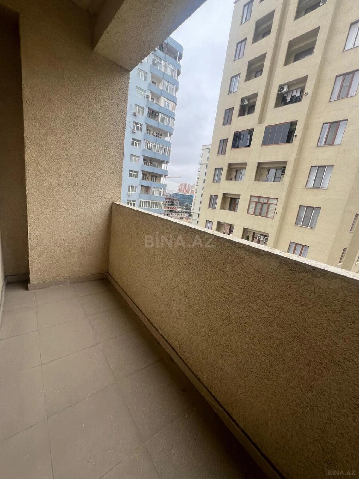 Satılır 3 otaqlı mənzil 110 m²