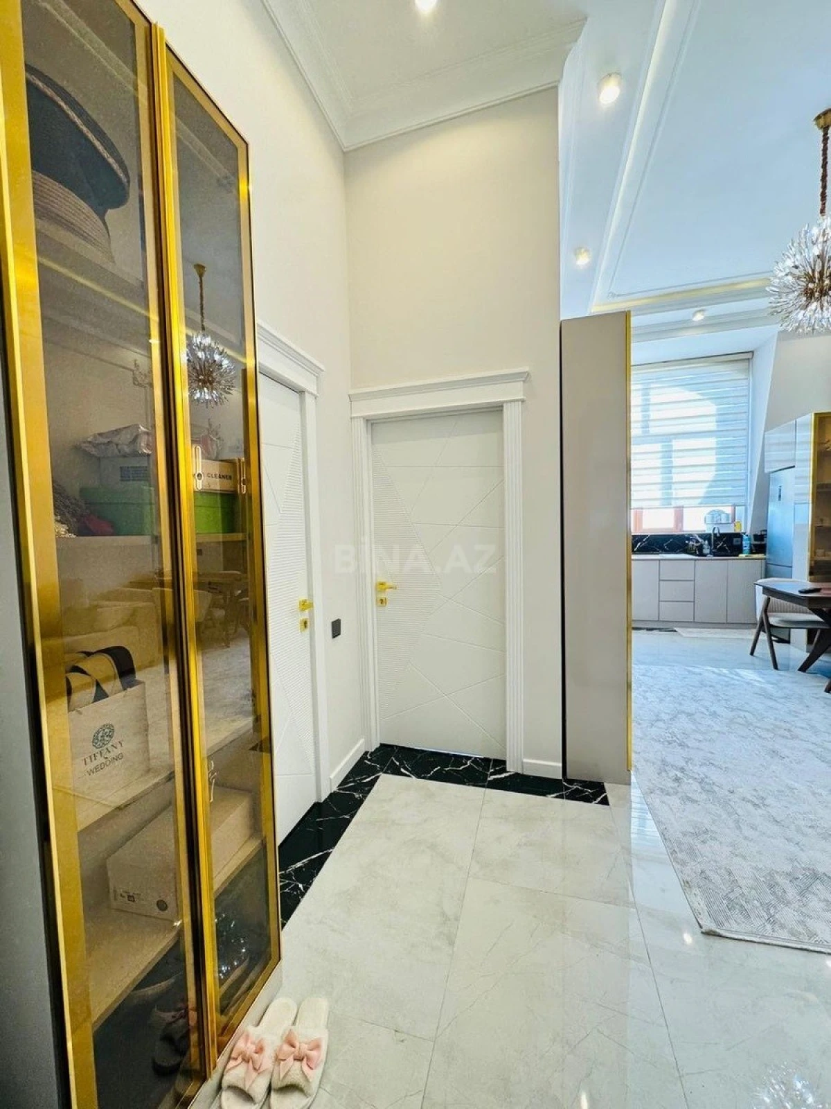 Kirayə verilir 2 otaqlı mənzil 55 m²