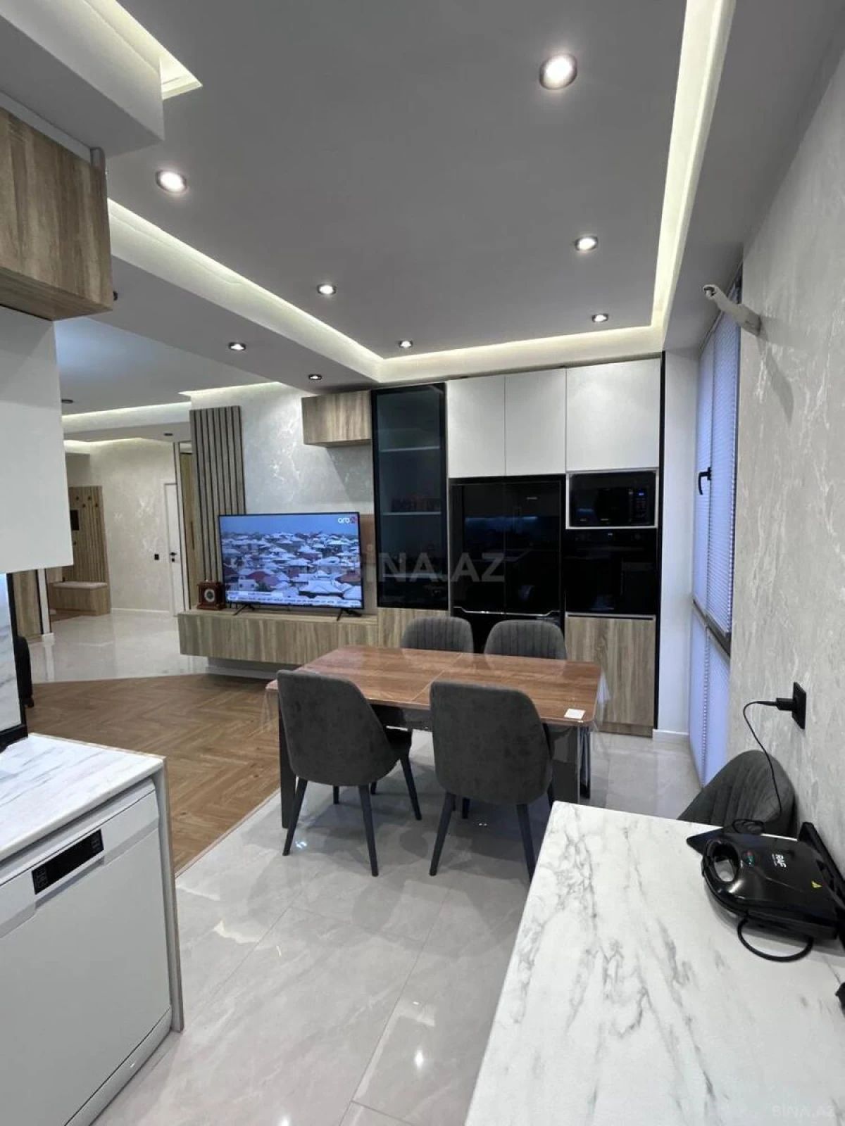 Kirayə verilir 3 otaqlı mənzil 100 m²