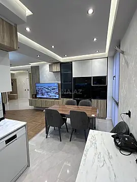 Kirayə verilir 3 otaqlı mənzil 100 m² — Bakı, Nizami 3 otaq 100.00 m²