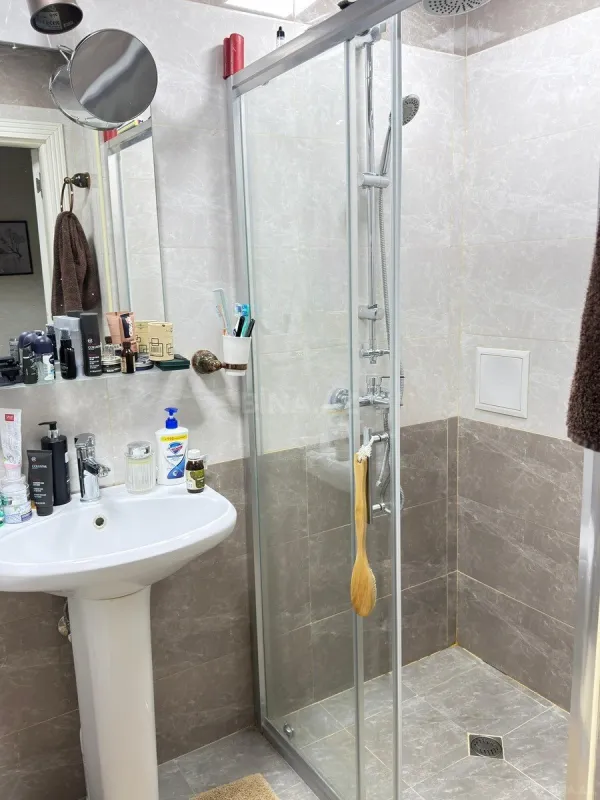 Satılır 2 otaqlı mənzil 68 m²