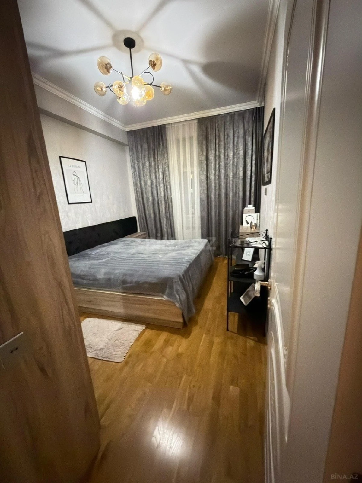 Satılır 2 otaqlı mənzil 68 m²