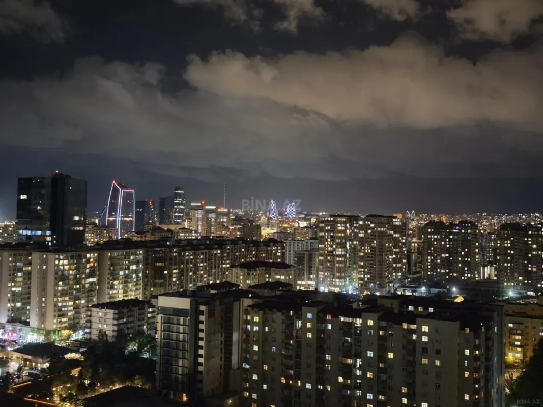 Satılır 2 otaqlı mənzil 68 m²