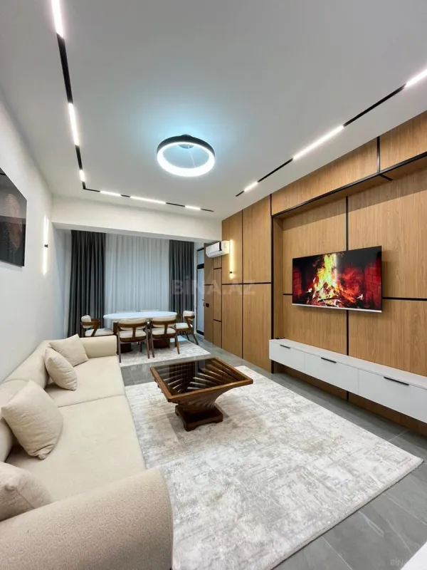Satılır 2 otaqlı mənzil 68 m²