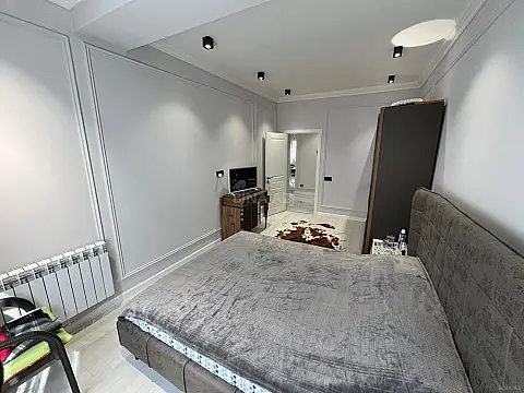 Kirayə verilir 3 otaqlı mənzil 120 m²