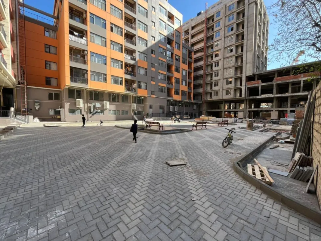Kirayə verilir 3 otaqlı mənzil 120 m²