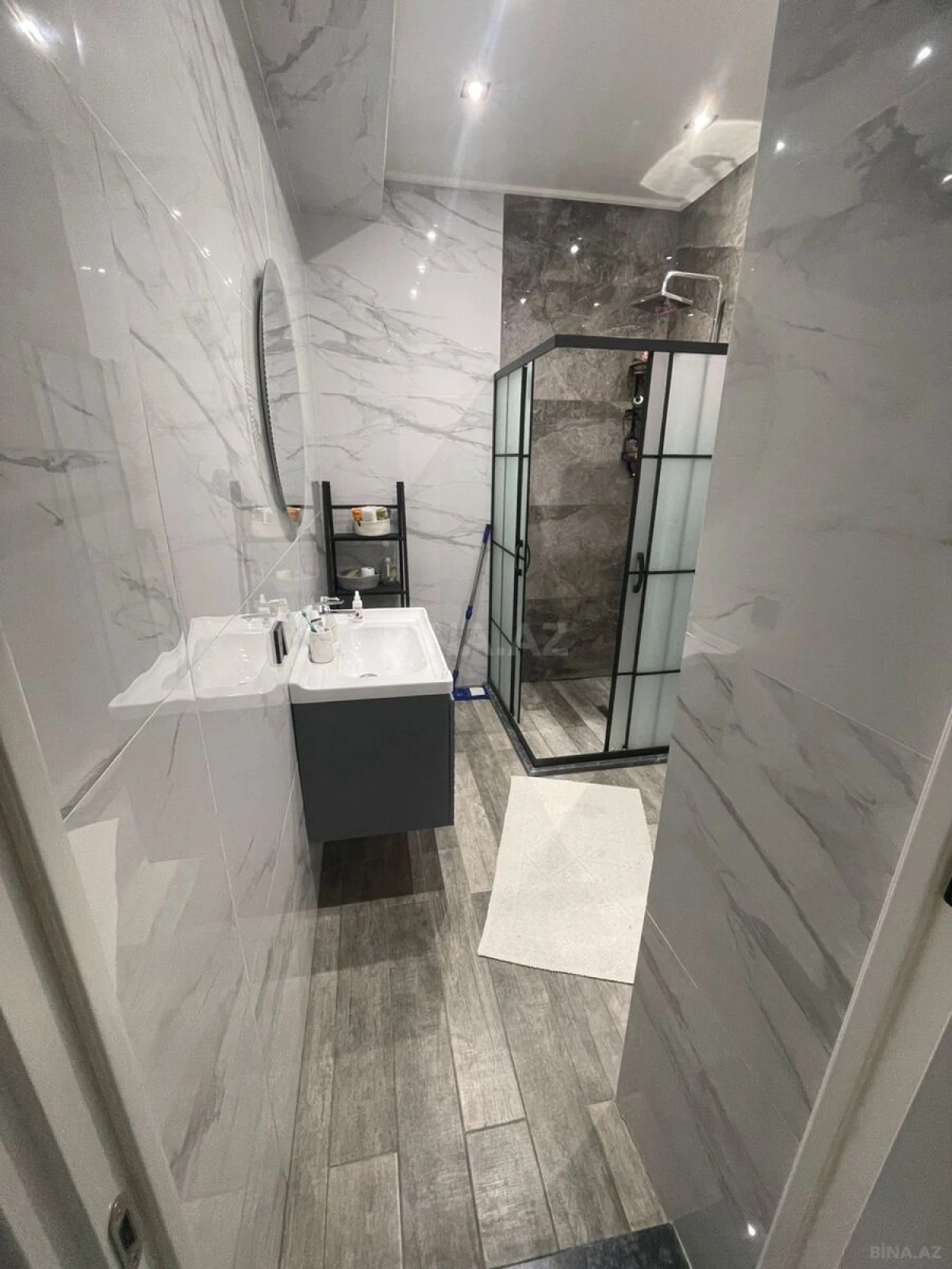 Kirayə verilir 3 otaqlı mənzil 120 m²