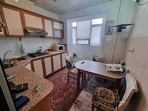 Satılır 2 otaqlı mənzil 58 m²