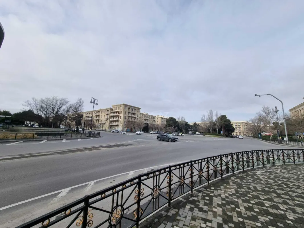 Satılır 2 otaqlı mənzil 58 m²