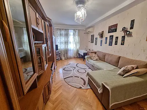 Satılır 2 otaqlı mənzil 58 m²