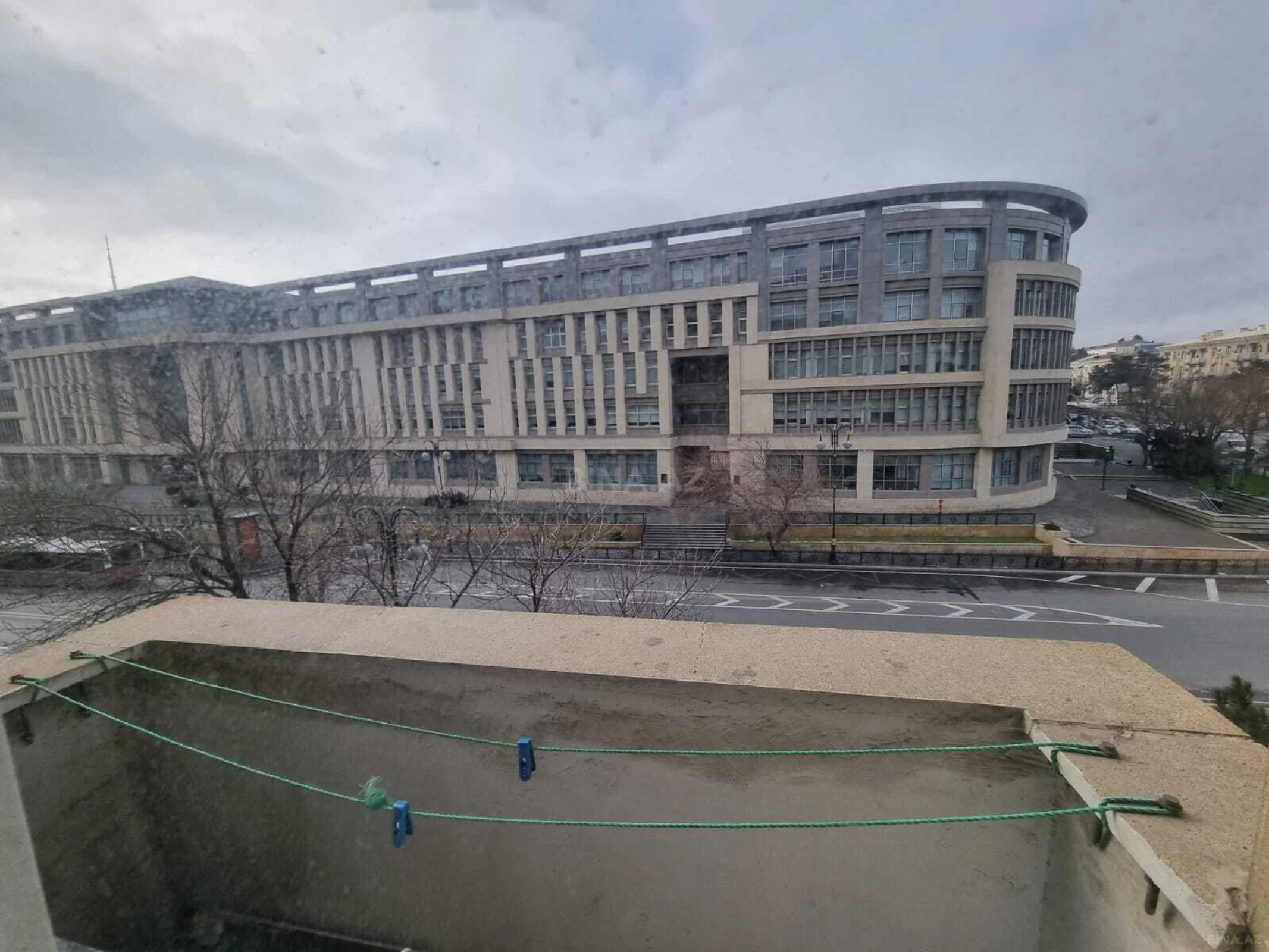 Satılır 2 otaqlı mənzil 58 m²