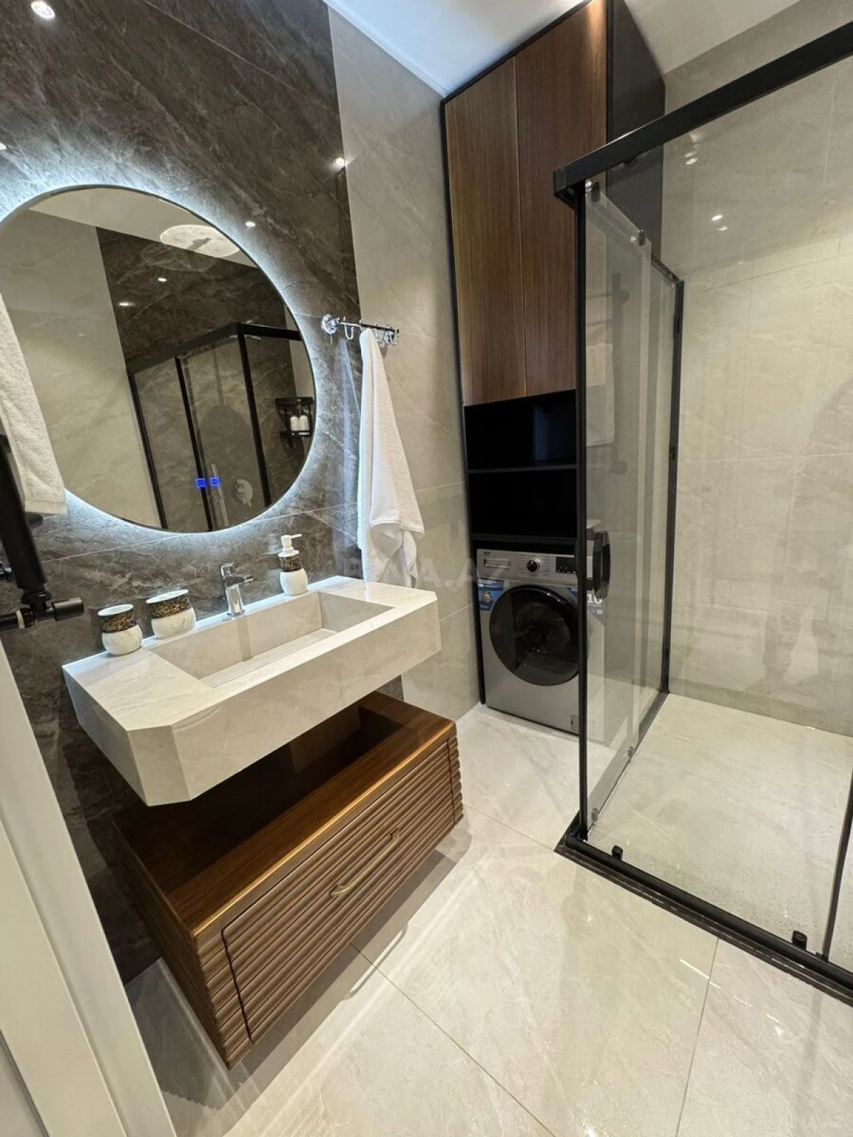 Kirayə verilir 1 otaqlı mənzil 60 m²