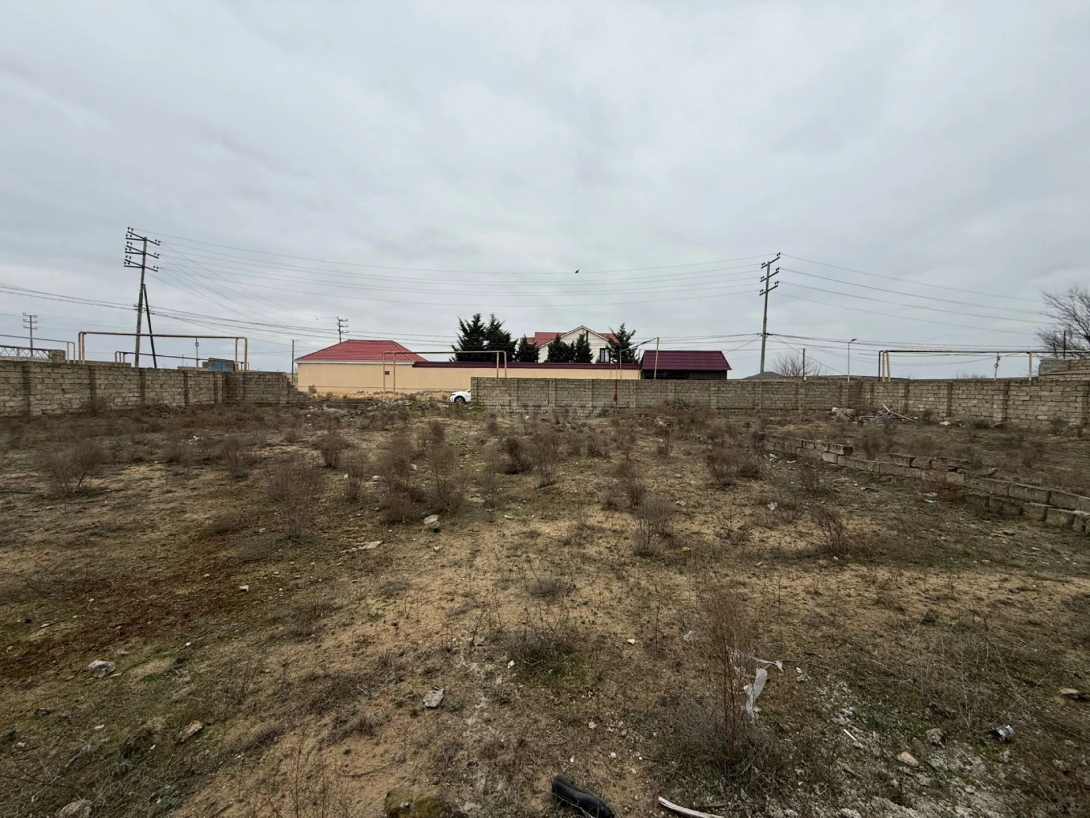 Satılır torpaq sahəsi 12 m²