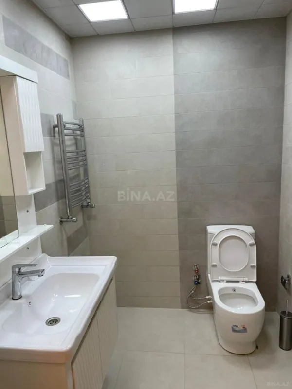 Kirayə verilir 4 otaqlı mənzil 200 m²