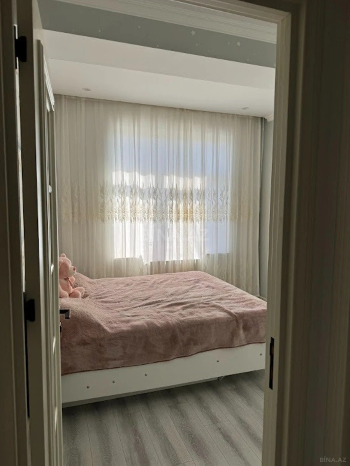Kirayə verilir 3 otaqlı mənzil 95 m²