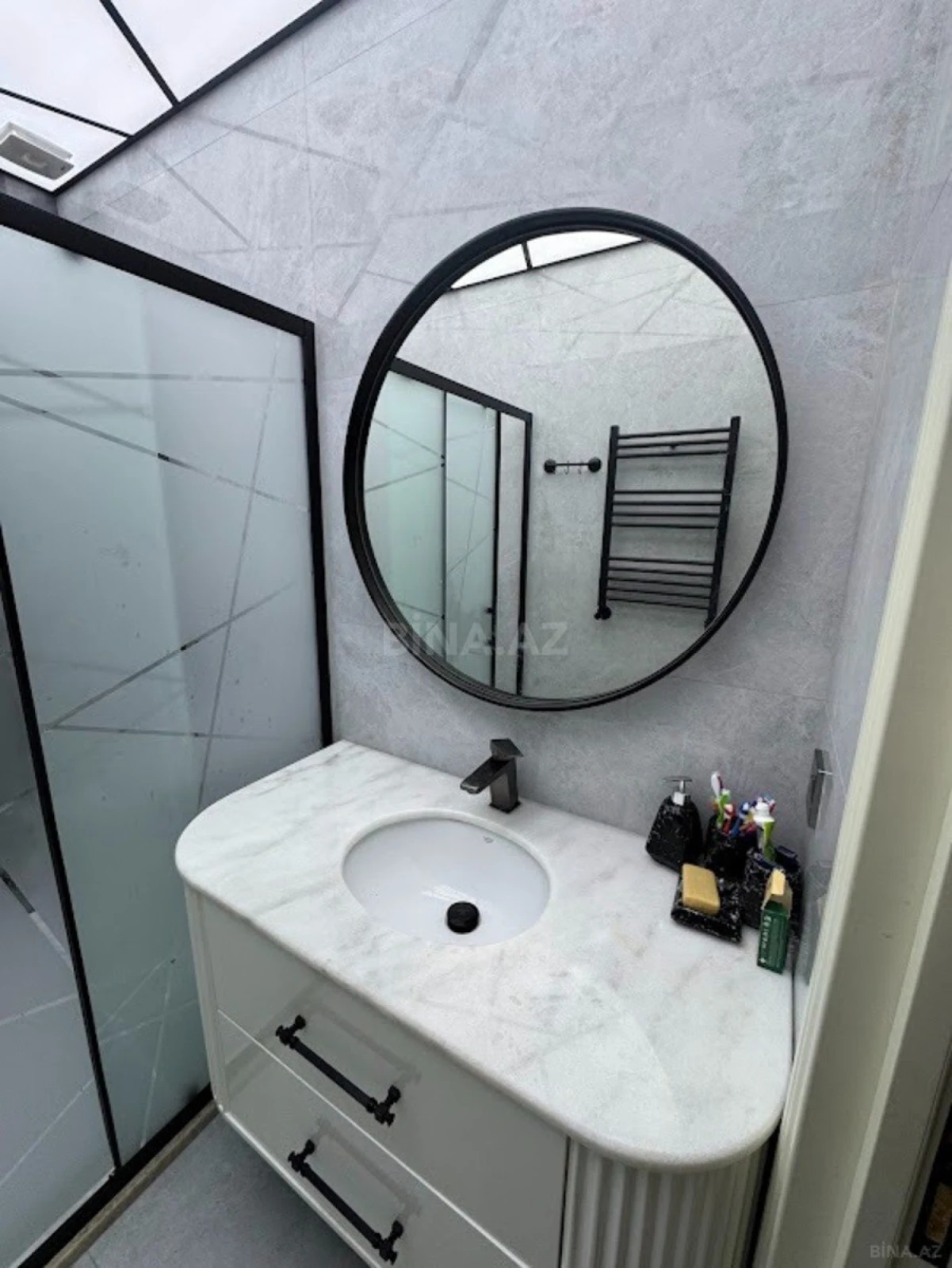 Kirayə verilir 3 otaqlı mənzil 95 m²